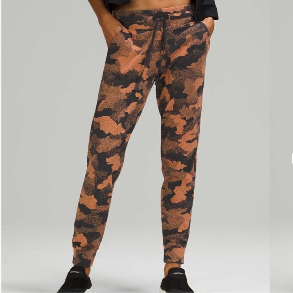 LULULEMON Ready to Rulu Jogger Speckle Camo Size 6